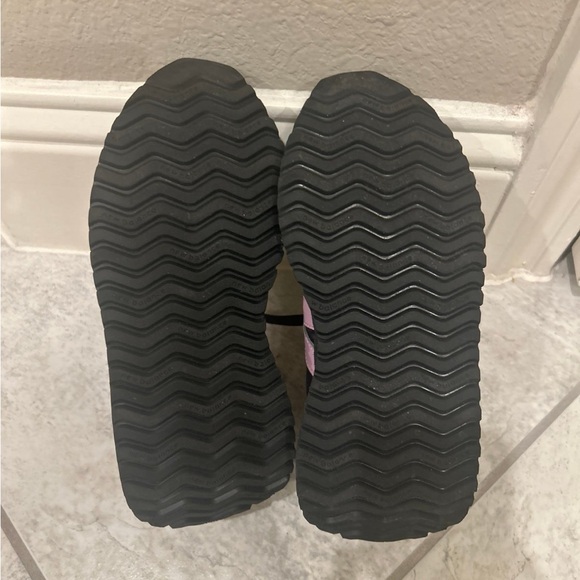 New Balance 237 women’s sneakers - Picture 2 of 3